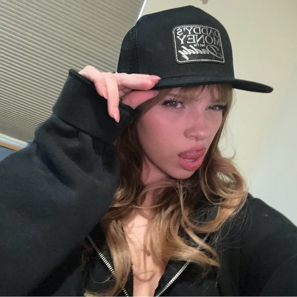 lynniesthrifts